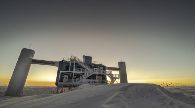 Neutrinoteleskopet IceCube vid Sydpolen är en av forskningsinfrastrukturerna som fått finansiering för åren 2022-2027 med UU som huvudsökande.
