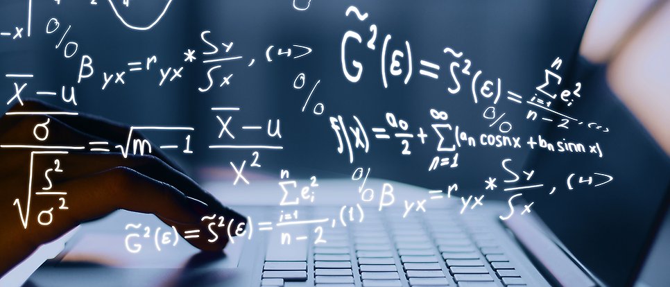 matematiska formler med hand och tangentbord i bakgrunden